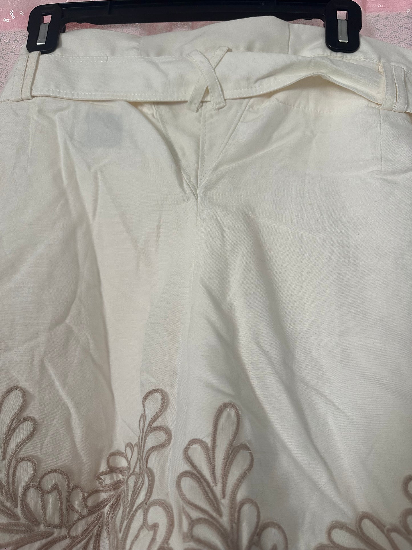 AJE shorts (this item has been altered please read) Size US16