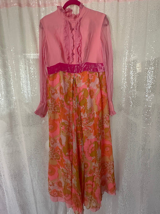 VINTAGE 70's Handmade dress (size approx. SMALL)