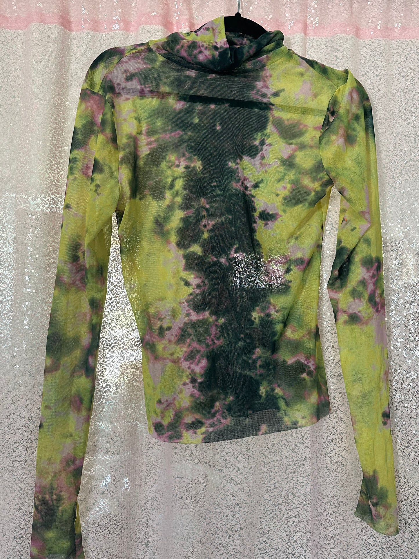 AFRM top size MEDIUM