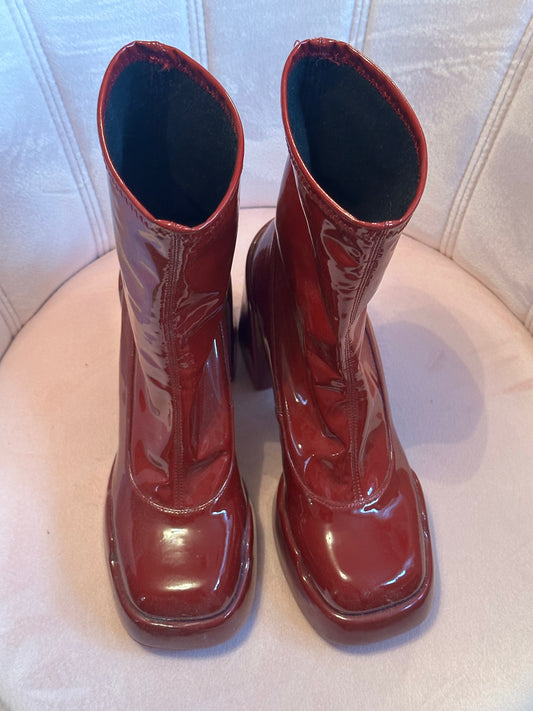 CHARLES & KEITH CHUNKY RED BOOTS SIZE IT38 (7.5-8us)