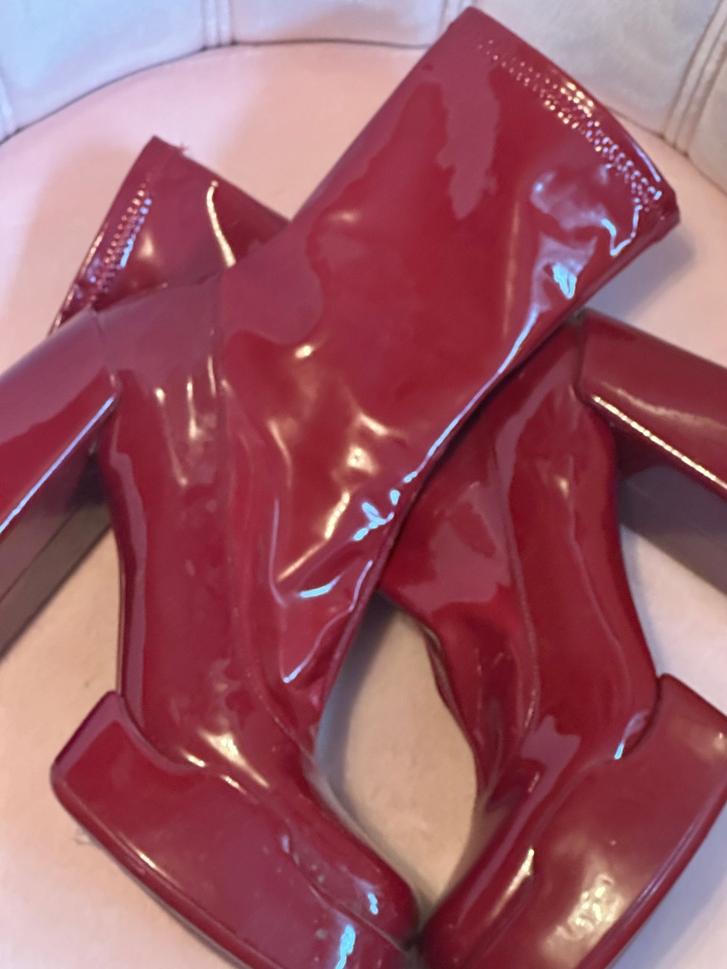 CHARLES & KEITH CHUNKY RED BOOTS SIZE IT38 (7.5-8us)