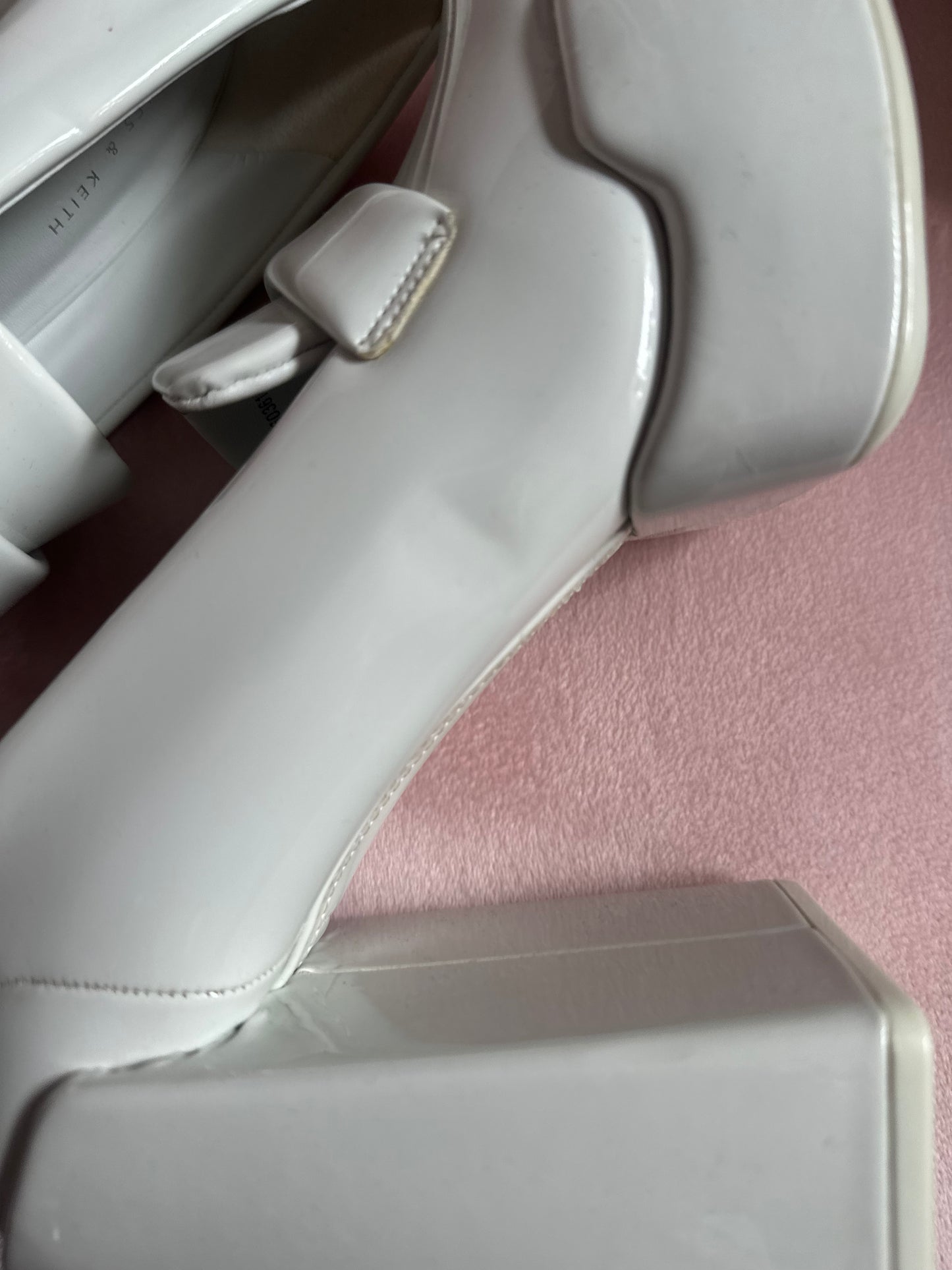 CHARLES & KEITH white chunky heels size IT38 (7-8)