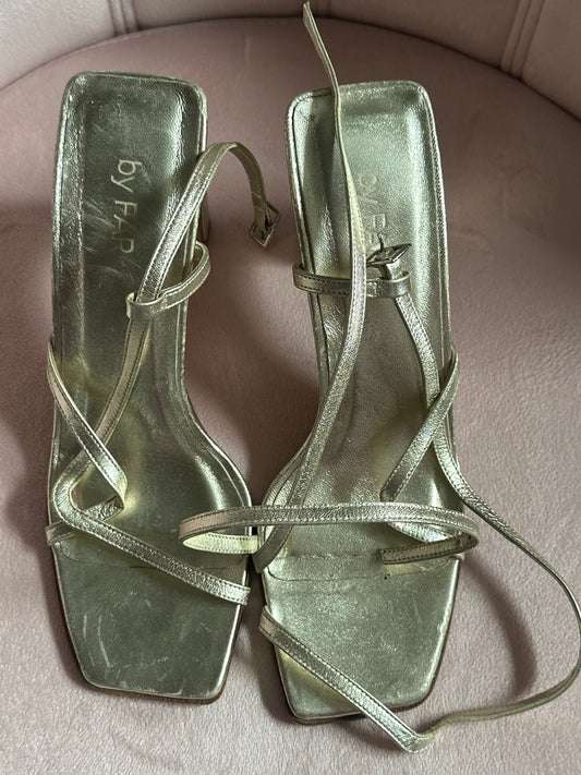 BY FAR GOLD STRAPPY SANDALS SIZE IT38 (7.5-8US)